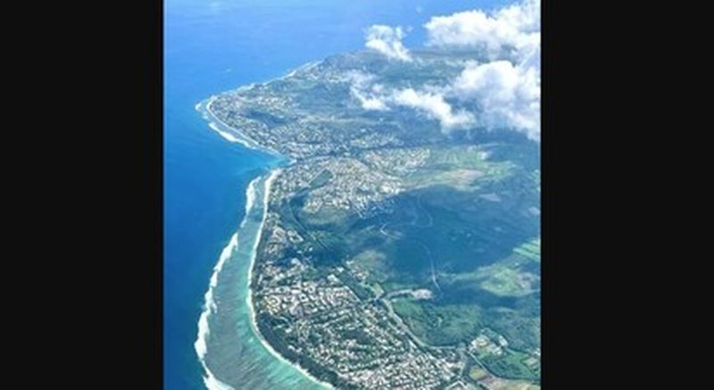 Vol en avion ULM multiaxes à La Réunion - Cirque de Mafate & lagons au départ de Saint-Gilles
