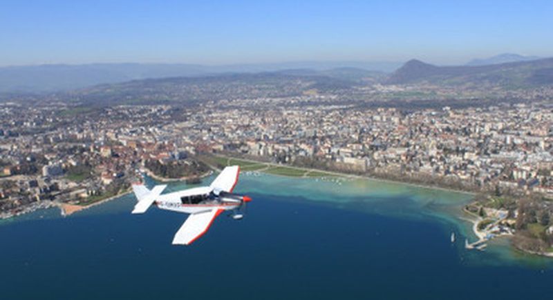 Baptême de l'Air et vol au dessus du Lac d'Annecy