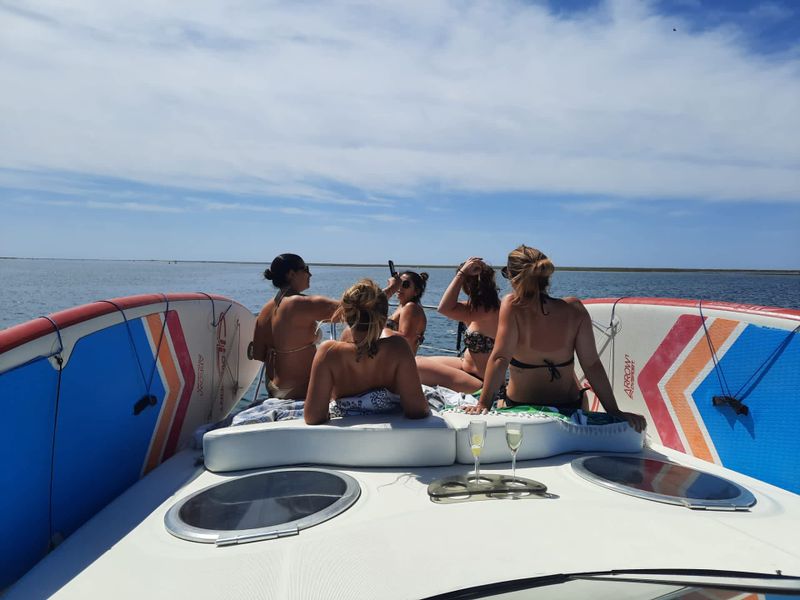 Excursion d'une journée complète en yacht à moteur dans le parc naturel de Ria Formosa