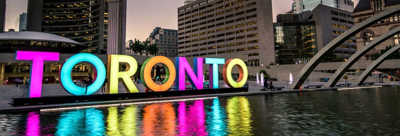Visite de nuit dans Toronto en petit groupe + Tour CN ou balade en bateau