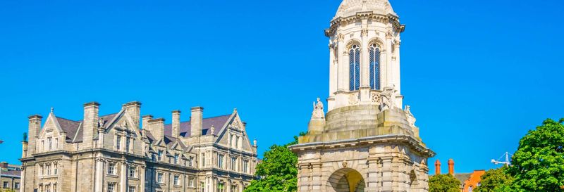 Bibliothèque du Trinity College, Livre de Kells et château de Dublin