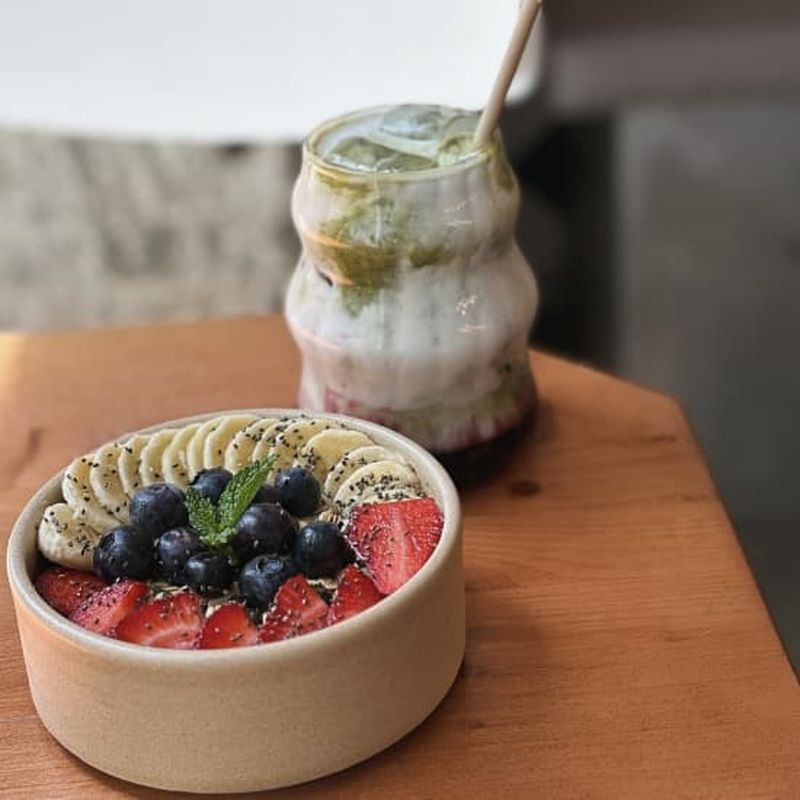 Bol d'açaí + boisson fraîche à La Latina : à savourer à Mafrens