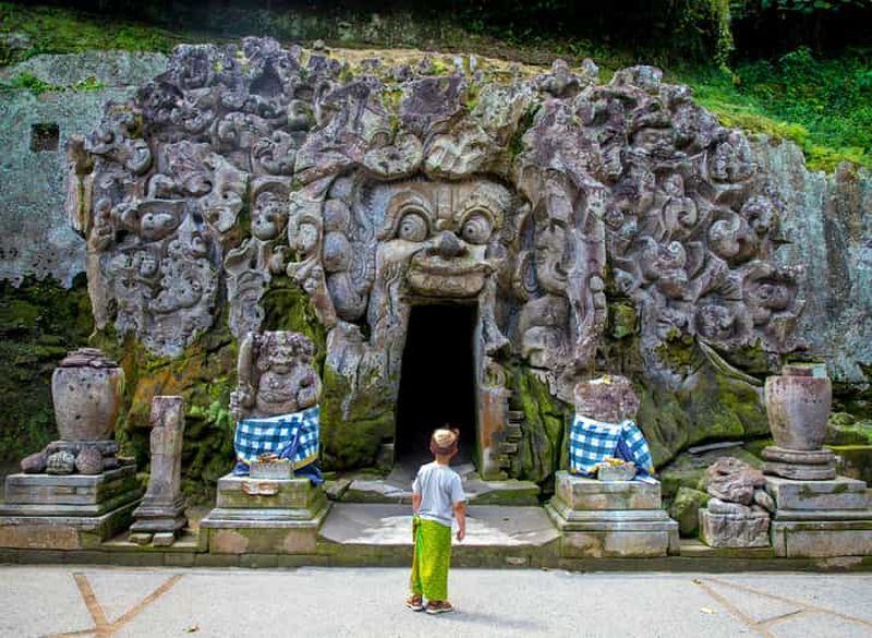 Bali : Musée d'archéologie, Gunung Kawi et Temple de Goa Gajah