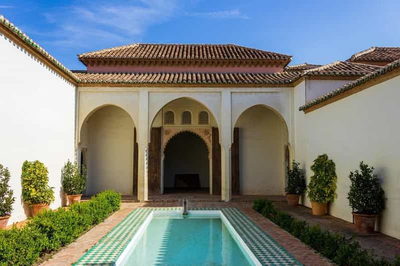 Malaga : visite privée de l'Alcazaba et du théâtre romain avec billets