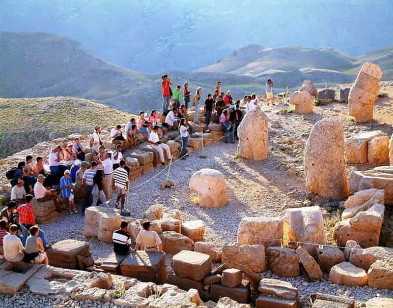 Visite d'une journée au mont Nemrut et à Göbekli Tepe depuis Istanbul