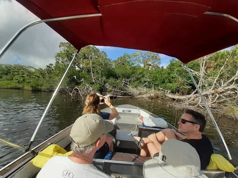 Prise en charge du Lamania Tour depuis Orange Walk jusqu'à Belize City.