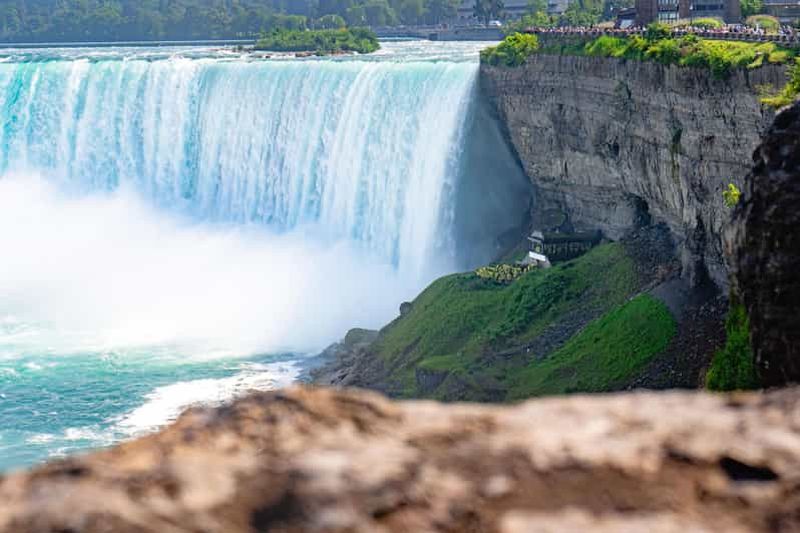 Chutes du Niagara : accès anticipé en bateau et voyage derrière les chutes