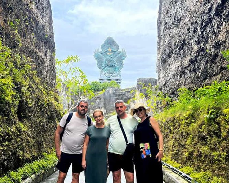 Bali : visite privative d'Uluwatu avec spectacle de danse Kecak