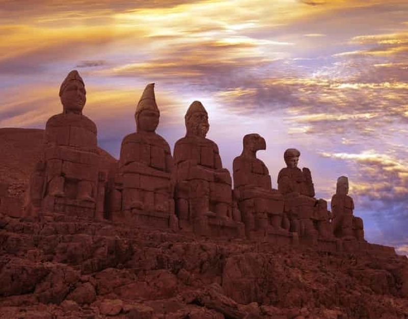 Depuis Istanbul : visite d'une journée à Göbekli Tepe et au mont Nemrut