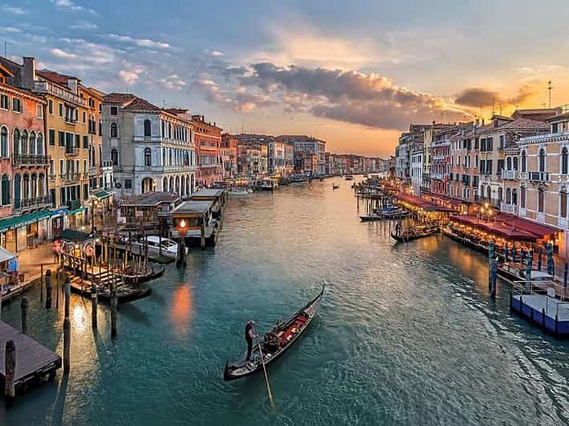 Promenade à Venise et balade en gondole : du Rialto au Grand Canal
