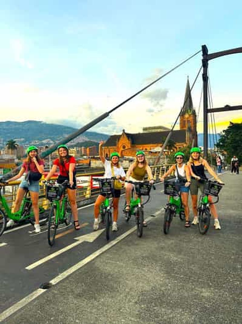 Billet Medellín : visite à vélo avec boissons et collations colombiennes