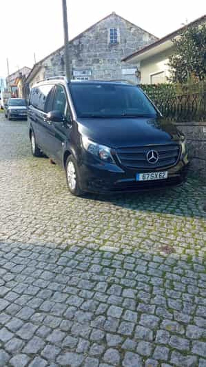 Transfert privé de l'aéroport de Porto à Vila nova de Gaia