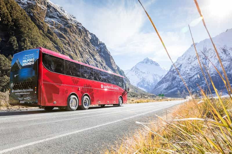 Billet Au départ de Queenstown : excursion d'une journée à Milford Sound en autocar Premium