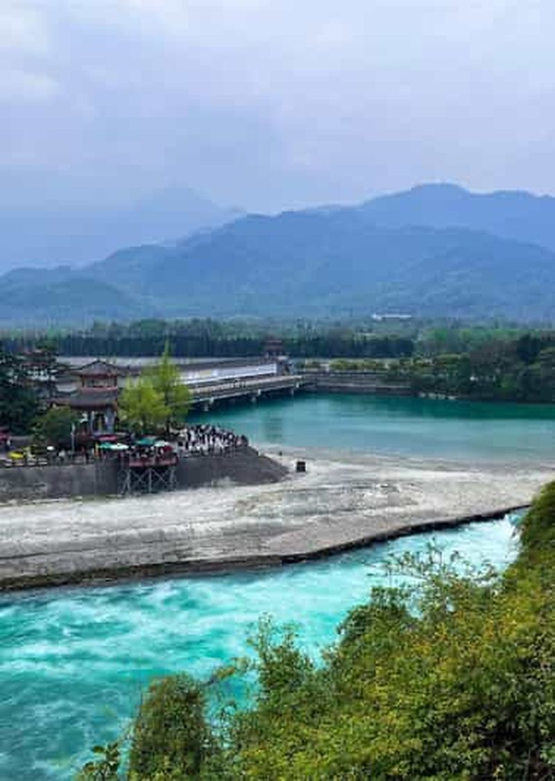 Chengdu : visite du mont Qingcheng, de Dujiangyan et de l'opéra du Sichuan