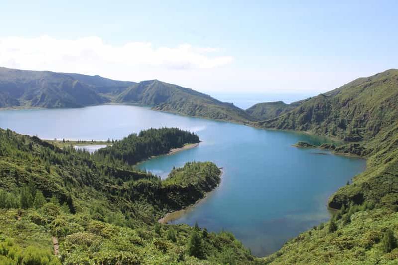 Depuis Ponta Delgada : Excursion à Lagoa do Fogo et aux sources d'eau chaude