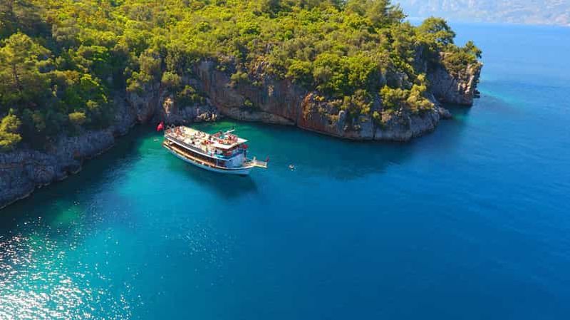 Billet Marmaris : Excursion en bateau avec boissons illimitées et déjeuner au barbecue