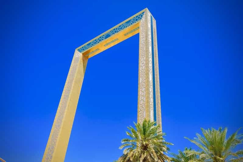 Excursion privée à Dubai Frame et Miracle Garden avec transfert