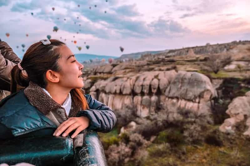 Cappadoce : montgolfière au lever du soleil à Göreme et transfert