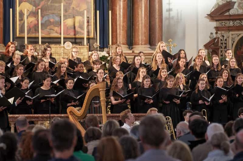 Concert à la cathédrale de Salzbourg : Mozarteum UniChor / Reichenhaller Philharmonie