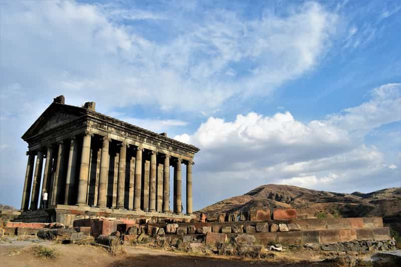 Depuis Erevan : temple de Garni, monastère de Geghard et lavash