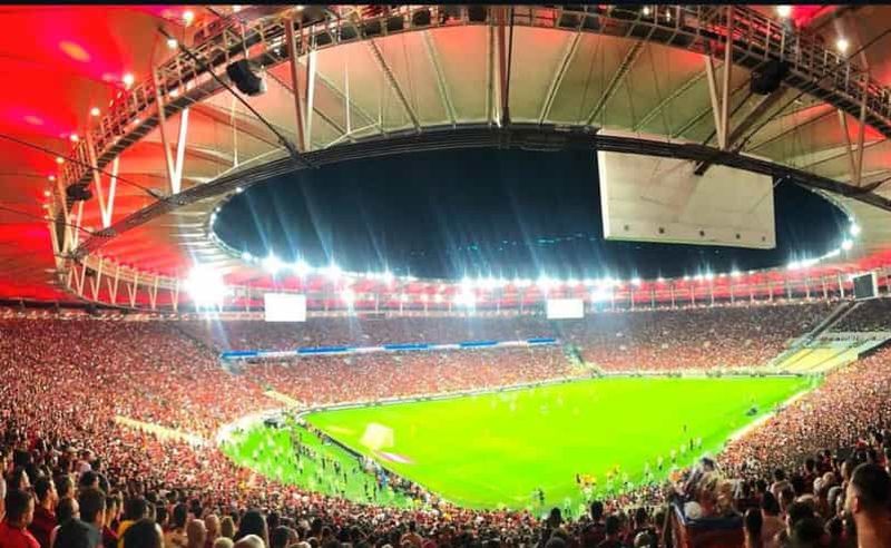 Rio de Janeiro : billet de match de football au stade Maracanã et transfert privé