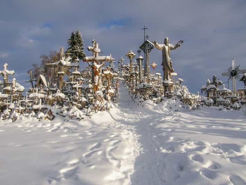 Billet Depuis Riga : colline des Croix et Jelgava + dégustation de balsam noir