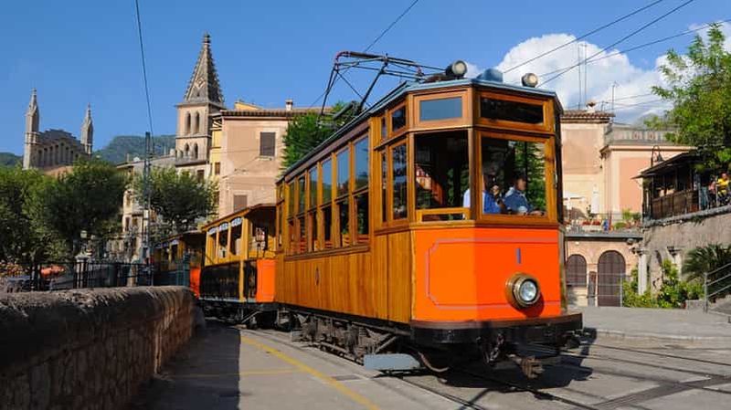 Palma : visite d'une jounée de la Tramuntana avec train de Sóller et déjeuner