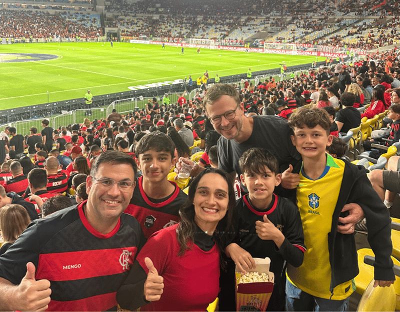 Expérience de football au stade Maracanã le jour d'un match - Flamengo