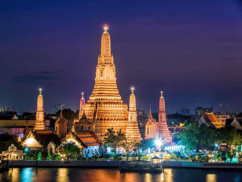 Bangkok : Visite nocturne avec Wat Arun, Wat Pho et promenade en Tuk Tuk