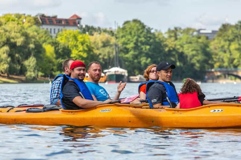 Berlin : balade en kayak au coucher du soleil sur le Landwehrkanal à Kreuzberg