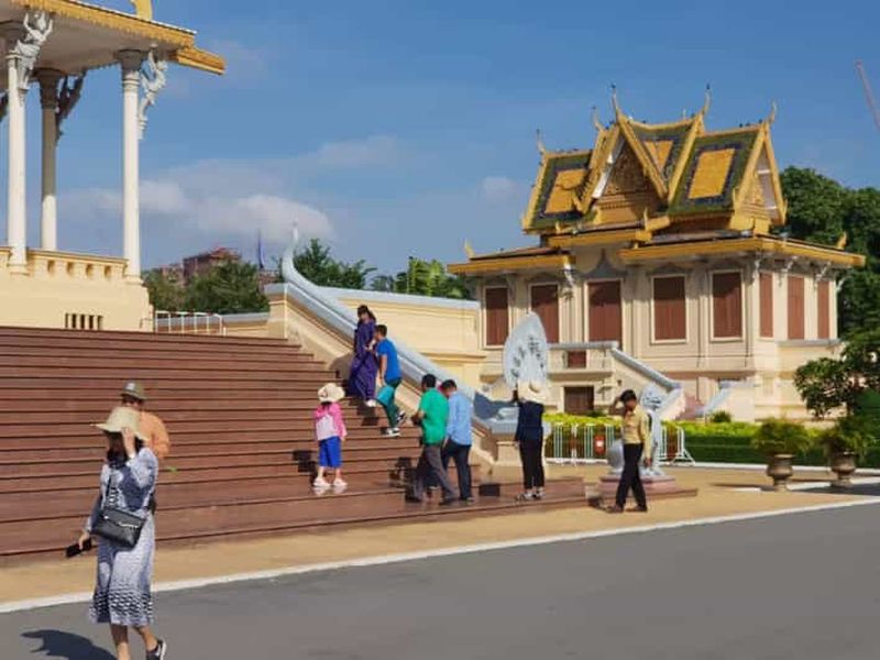 Phnom Penh : visite de 2 jours avec le palais royal et les champs de la mort