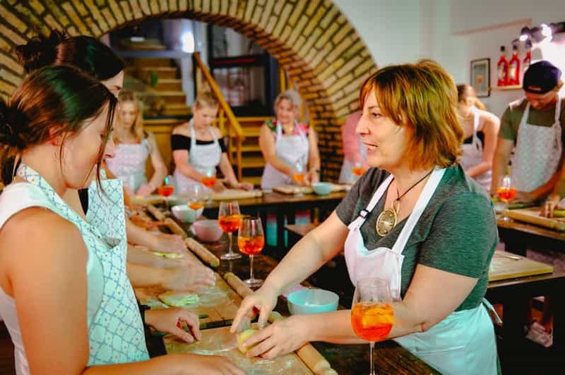 Rome : préparez des pâtes et mélangez 3 spritz italiens près du Colisée
