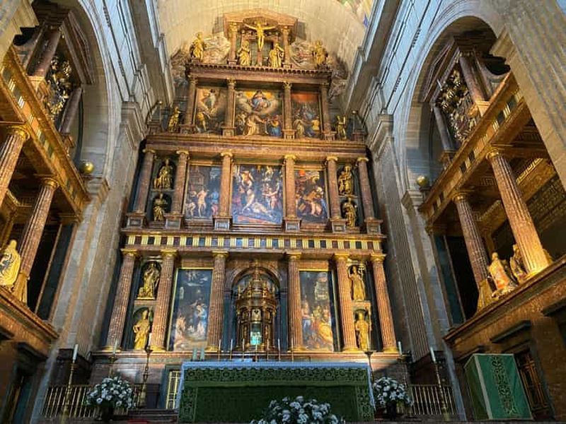 VIP : Visite du monastère de l’Escurial et de la Vallée des Déchus avec transferts