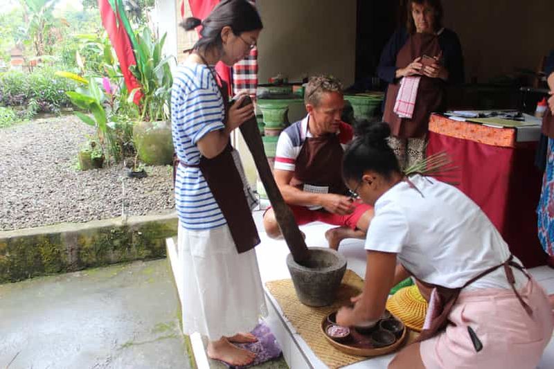 Ubud : cours de cuisine standard ou végétarien avec visite du marché
