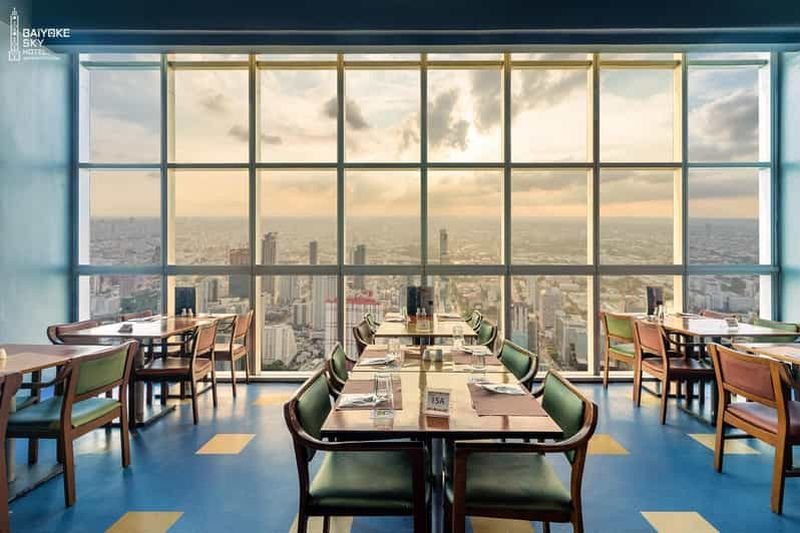 Bangkok : dîner buffet au 76e/78e étage du Baiyoke Sky