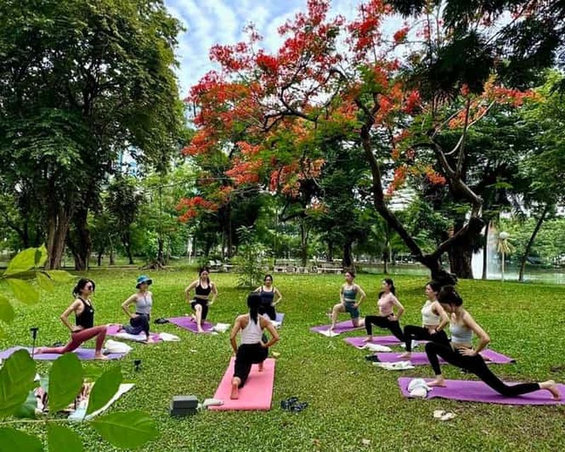 Bangkok : Yoga matinal pour tous les niveaux au parc Lumphini