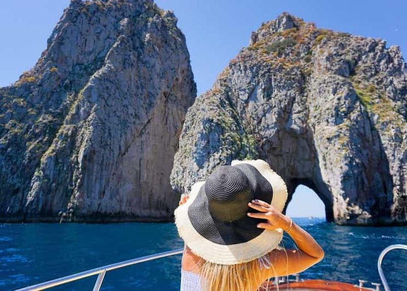 Sorrente : croisière à Capri et à la grotte bleue avec arrêts baignade