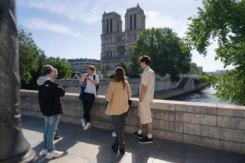 Visite guidée de la cathédrale Notre-Dame de Paris avec accès programmé