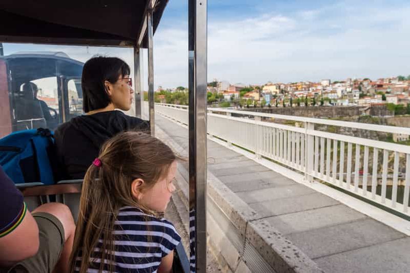 Billet Porto : Visite du train magique et dégustation dans une cave à vin de Porto