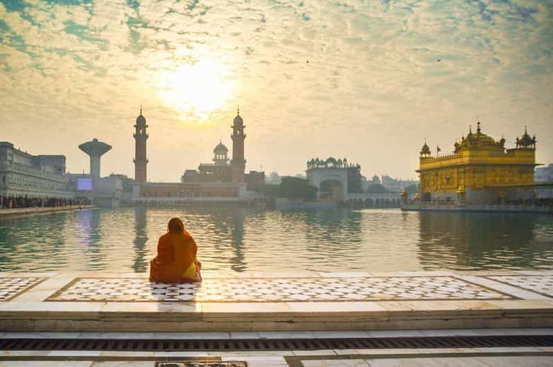 Au départ de Delhi : 2 jours d'excursion au Temple d'Or d'Amritsar et à la frontière de Wagah