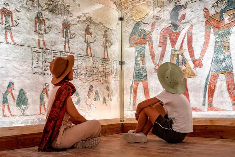 Louxor : Visite guidée de la Vallée des Rois et des Reines avec déjeuner