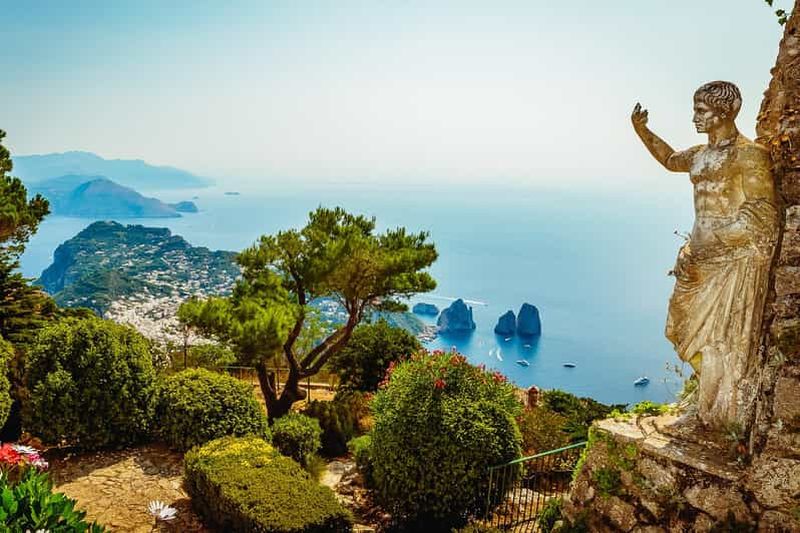 Depuis Naples : visite d'une journée à Capri et à la grotte bleue