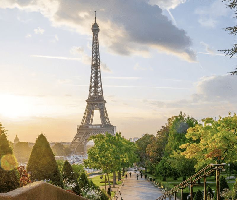 Paris : Tour Eiffel - Accès au 2e étage ou au sommet