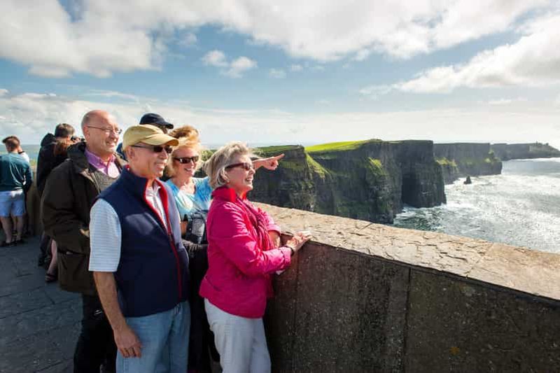 Dublin : visite d'une journée des falaises de Moher, d'Ennis et de la ville historique de Limerick