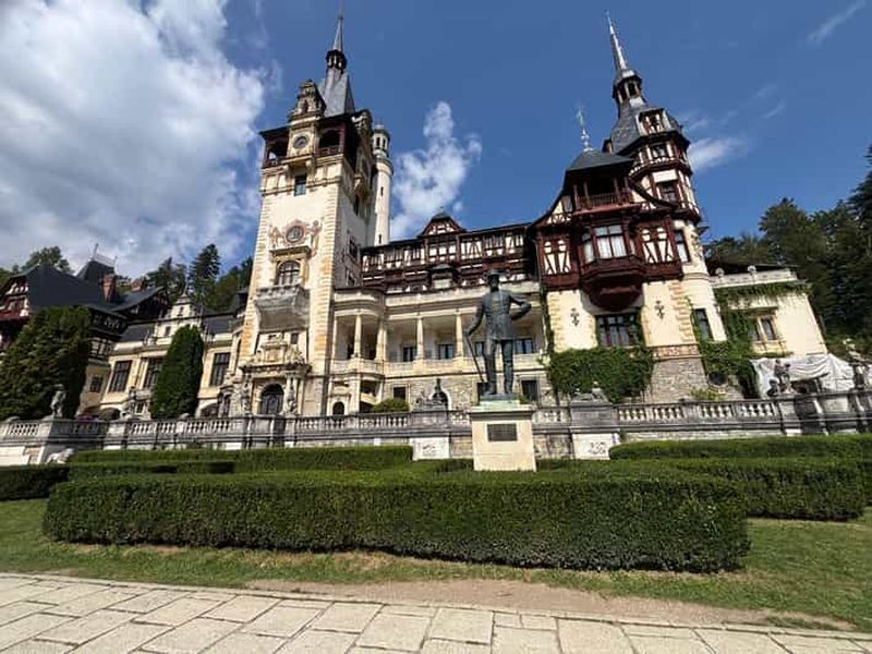 Depuis Braşov : château de Bran, Peles, Pelisor, Cantacuzino et Sinaia