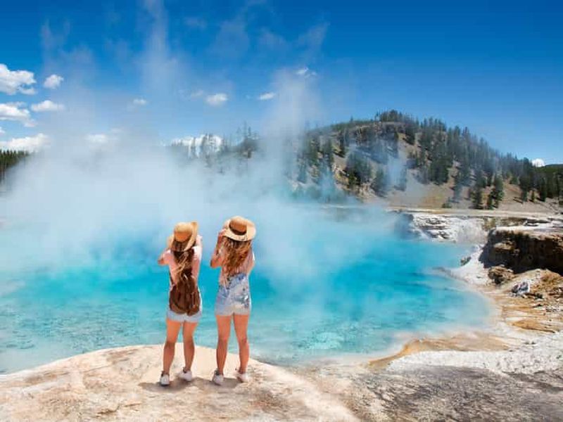 Yellowstone : visite d'une journée de Old Faithful, des cascades et de la faune