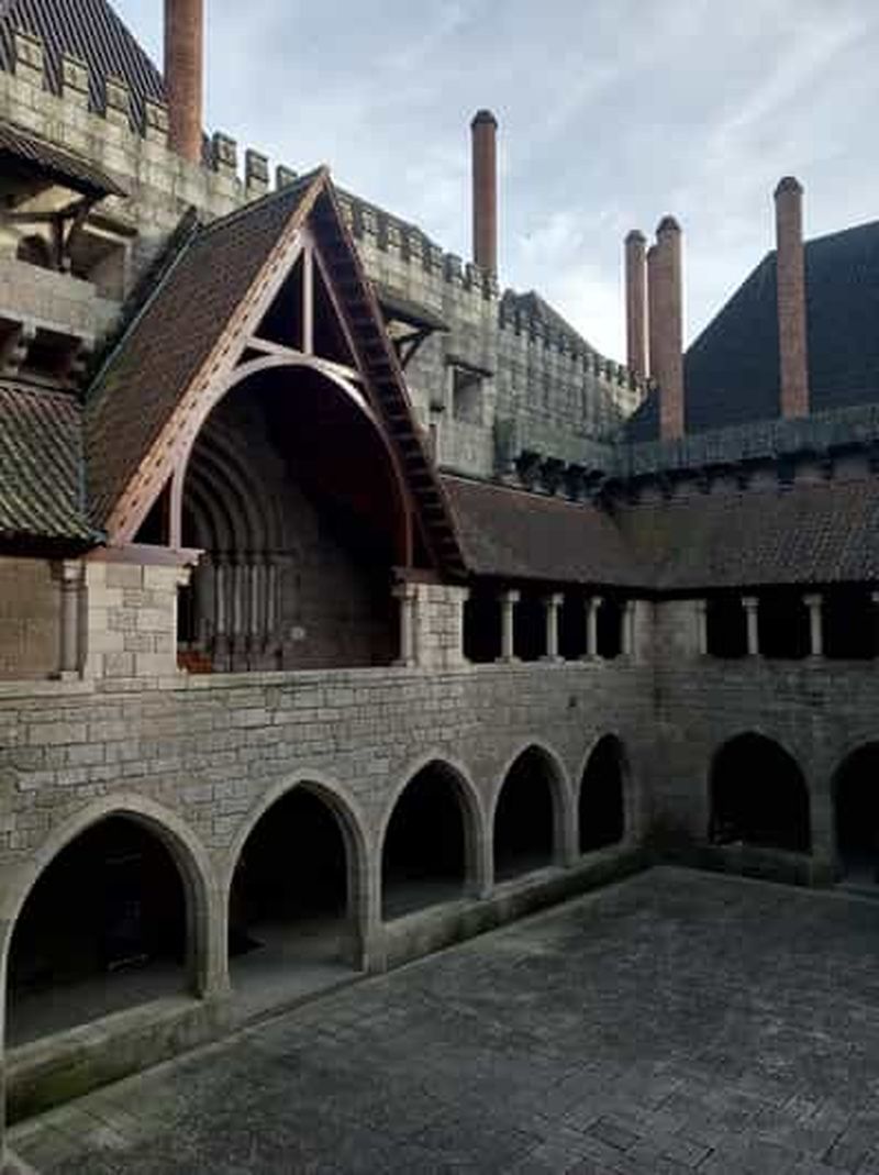 Visite à pied de Guimarães : château, palais et vieille ville