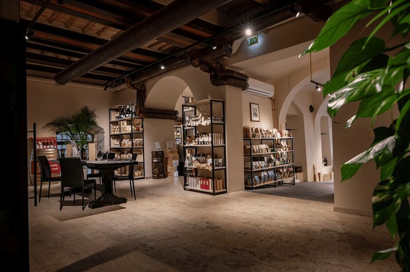 Sienne : dégustation d'huile dans une œnothèque sur la Piazza del Campo