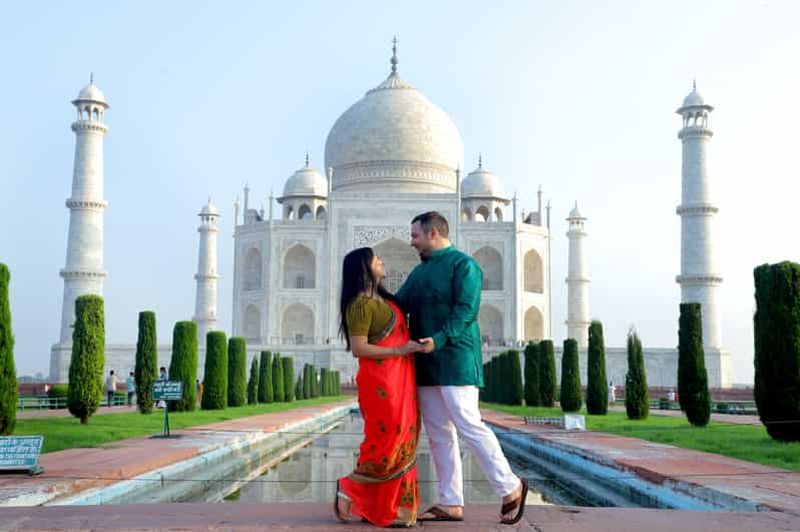 Depuis Delhi : visite privée du Taj Mahal et d'Agra avec déjeuner 5 étoiles