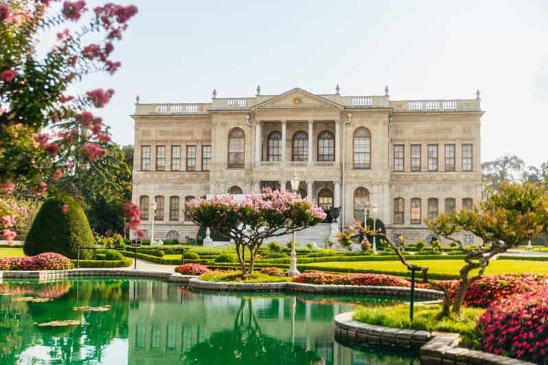 Istanbul : Palais de Dolmabahce et Harem, accès rapide et audioguide